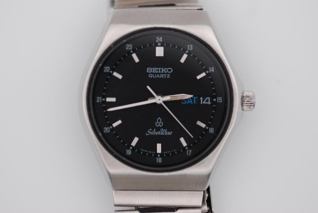 Seiko Silverwave 8229-6030 Black Dial 24h Bezel Day Date Original Bracelet