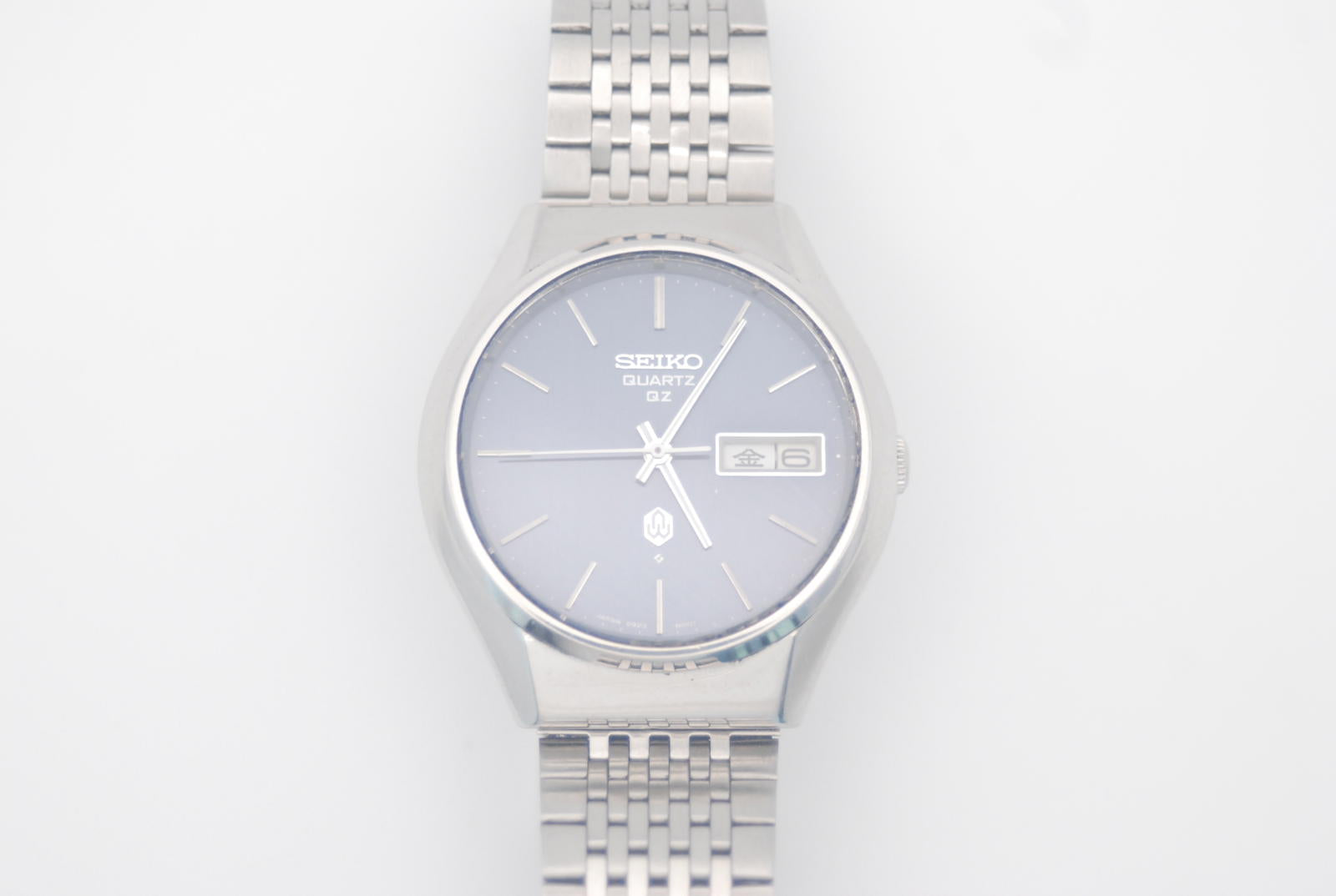 Seiko QZ 0923-8010 Blue Dial Day Date