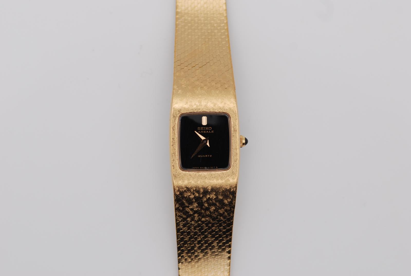 Seiko Lassale Black Lacquer Dial Ladies Gold Tone Watch 8420-5109