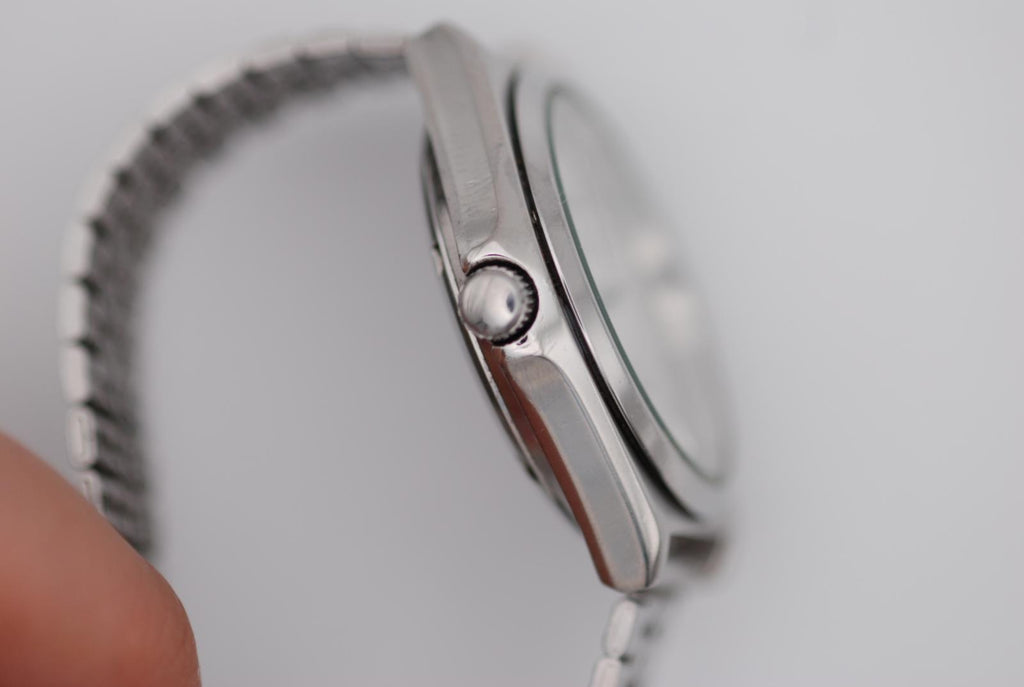 Seiko 7546-7090 Silverwave 36mm Quartz Watch Day Date