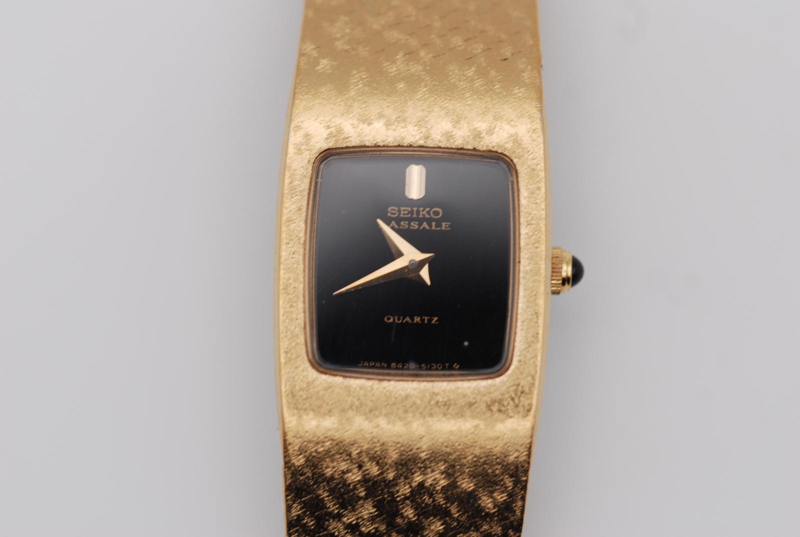 Seiko Lassale Black Lacquer Dial Ladies Gold Tone Watch 8420-5109