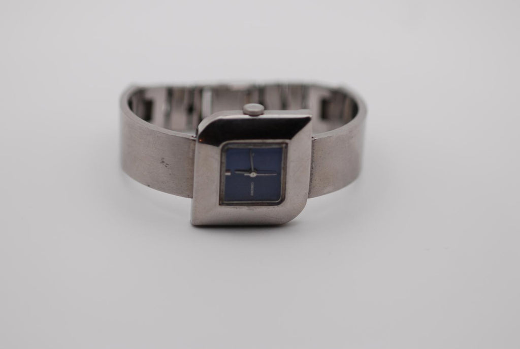 Seiko Silver Angel Manual Wind Ladies Watch Leaf Shape Blue Dial 1104-7110